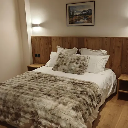 Chalet Avec Parking - 14 Pers.
